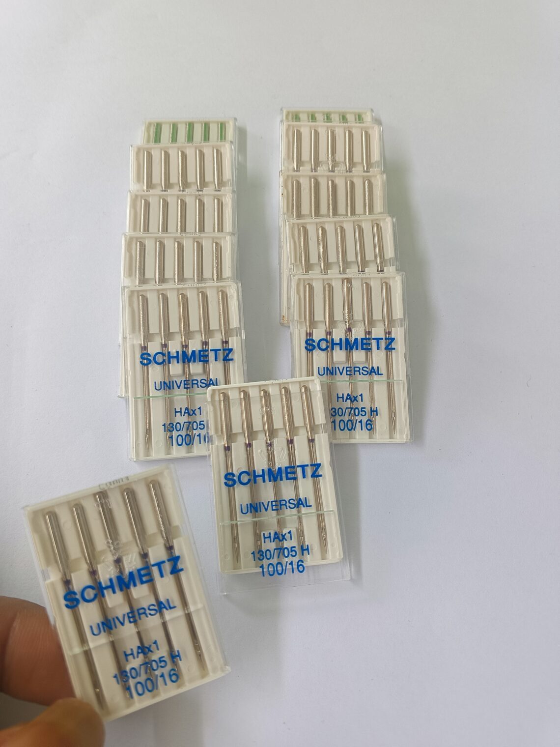 Schmetz Universal Sewing Machine Needles (Pack of 5)